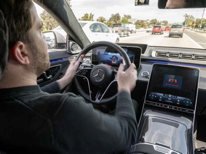 What is Mercedes Active Parking Assist with Parktronic?