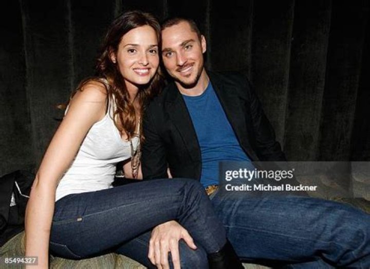 Who is Gloria votsis married to?